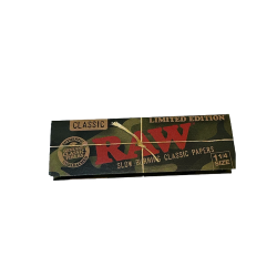 RAW Classic Limited Edition Camo 1¼ Rolling Papers