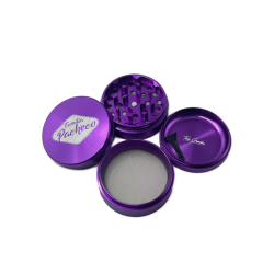 Grinder de 4 piezas marca Familia Pacheco
